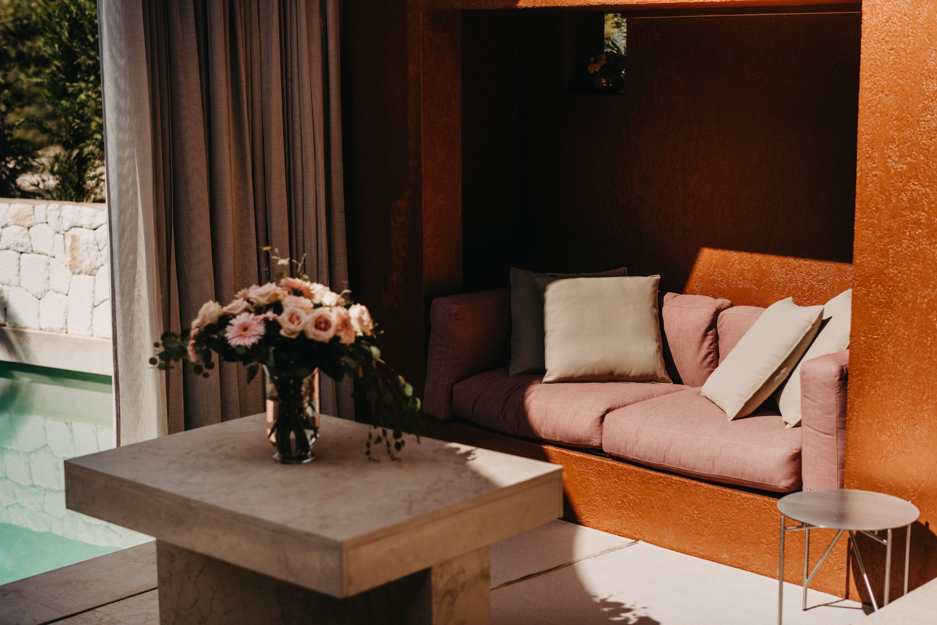 Horizon. Lounge. For the part of dusk worth sitting through.